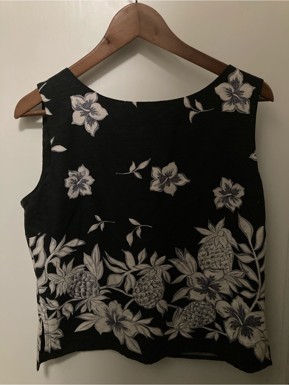 Tommy Bahama Black Sleeveless Floral and Pineapple Print silk Top